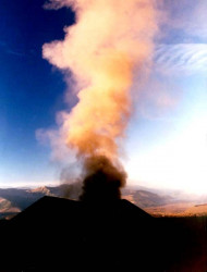 27 Volcano Puyehue  Chile the day after an eruption 800