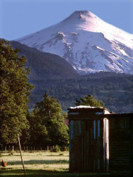 36 The looming Volcano Villarica in Chile of South America 800