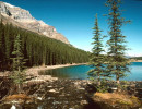 2 a lake in yellowstone national park 800